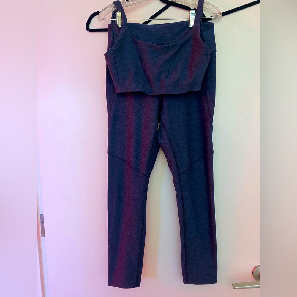 Outdoor voices navy set - workout pants and bra
